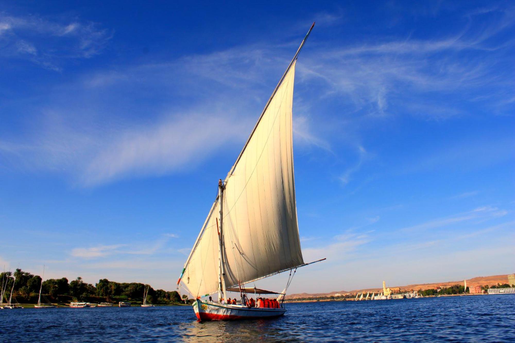 Moevenpick Royal Lily Nile Cruise, Every Monday Four Nights From Luxor, Every Friday Three Nights From Aswan - Including Excursions & Sightseeing 외부 사진